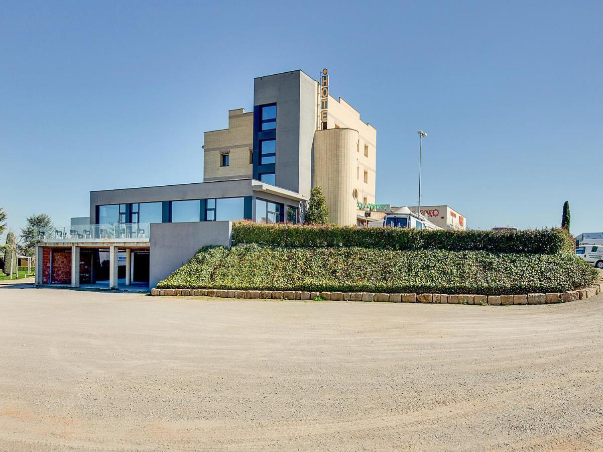 Hotel Restaurante Blanc I Negre 2 Agramunt Exterior foto